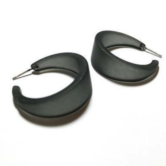 ♻️Charcoal Grey Frosted Large Hoops *Eco-friendly - Picture 1 of 1